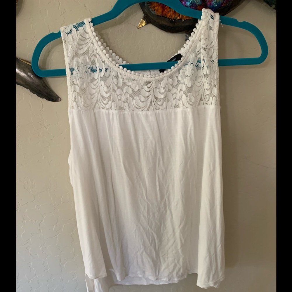 Sleeveless top 3x